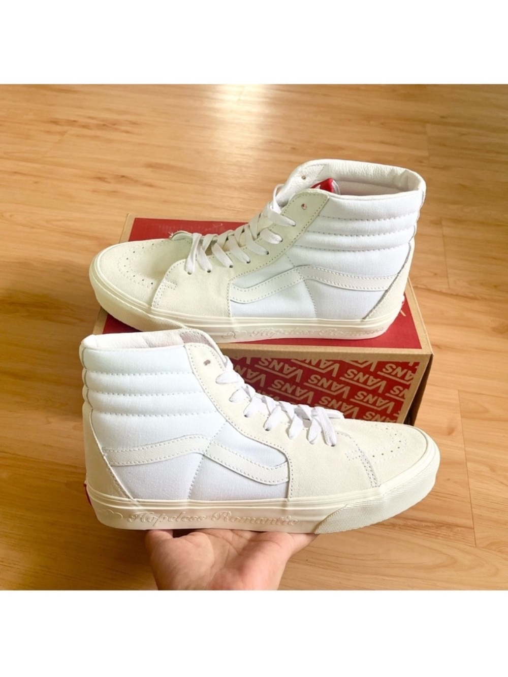 Vans Sk8-Hi Secret Lover True White
Women 12.US - Picture 2 of 10